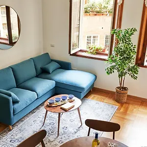 https://central-gallery-flat-galleria-unione-4.it-lombardy.com